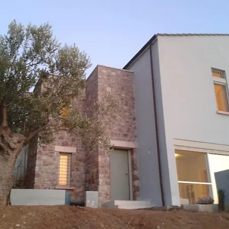 Unique Apartment For Art & Nature Lovers Porto Heli Exterior photo