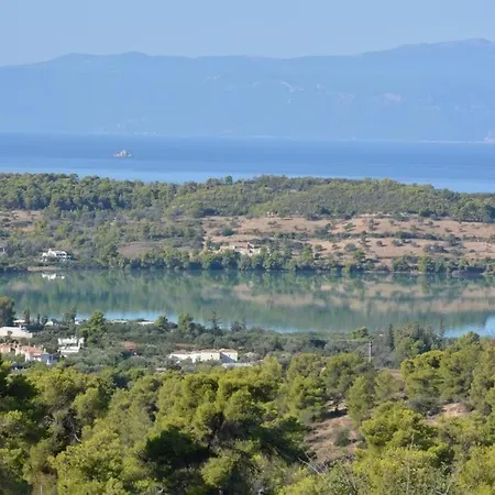 Unique Apartment For Art & Nature Lovers Porto Heli Exterior photo