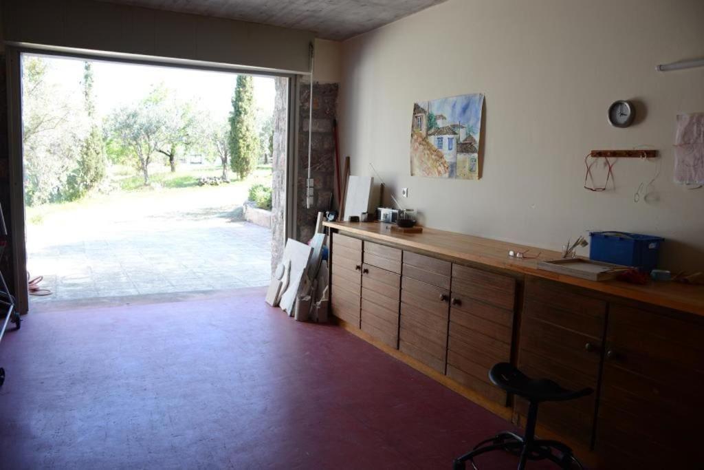 Apartment Unique For Art & Nature Lovers